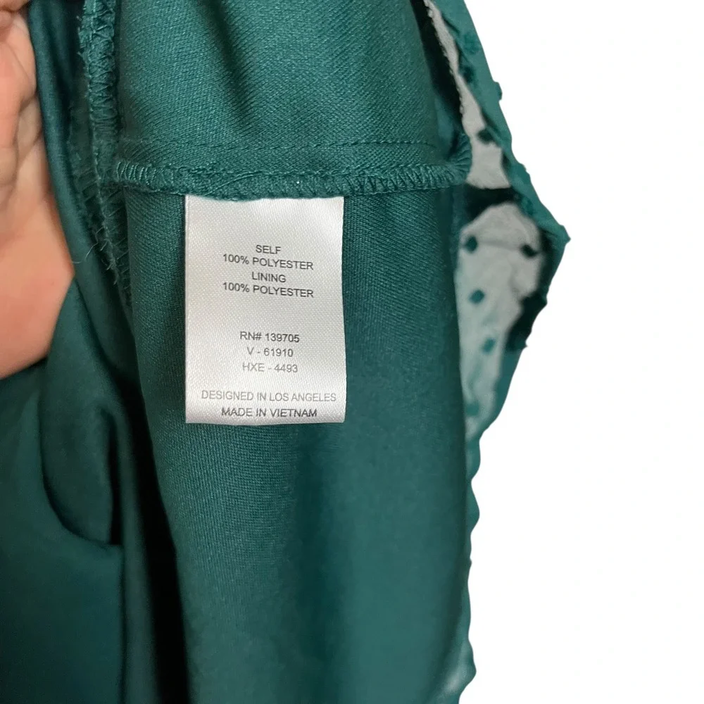 Honey & Rosie Green Swiss Dot Tiered Ruffle Long Sleeve V Neck Dress Size M‎